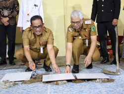 Bupati HSU Letakkan Batu Pertama, Revitalisasi Sekolah Resmi Dimulai